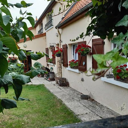 Les Alouettes B&B Hardecourt-aux-Bois Esterno foto