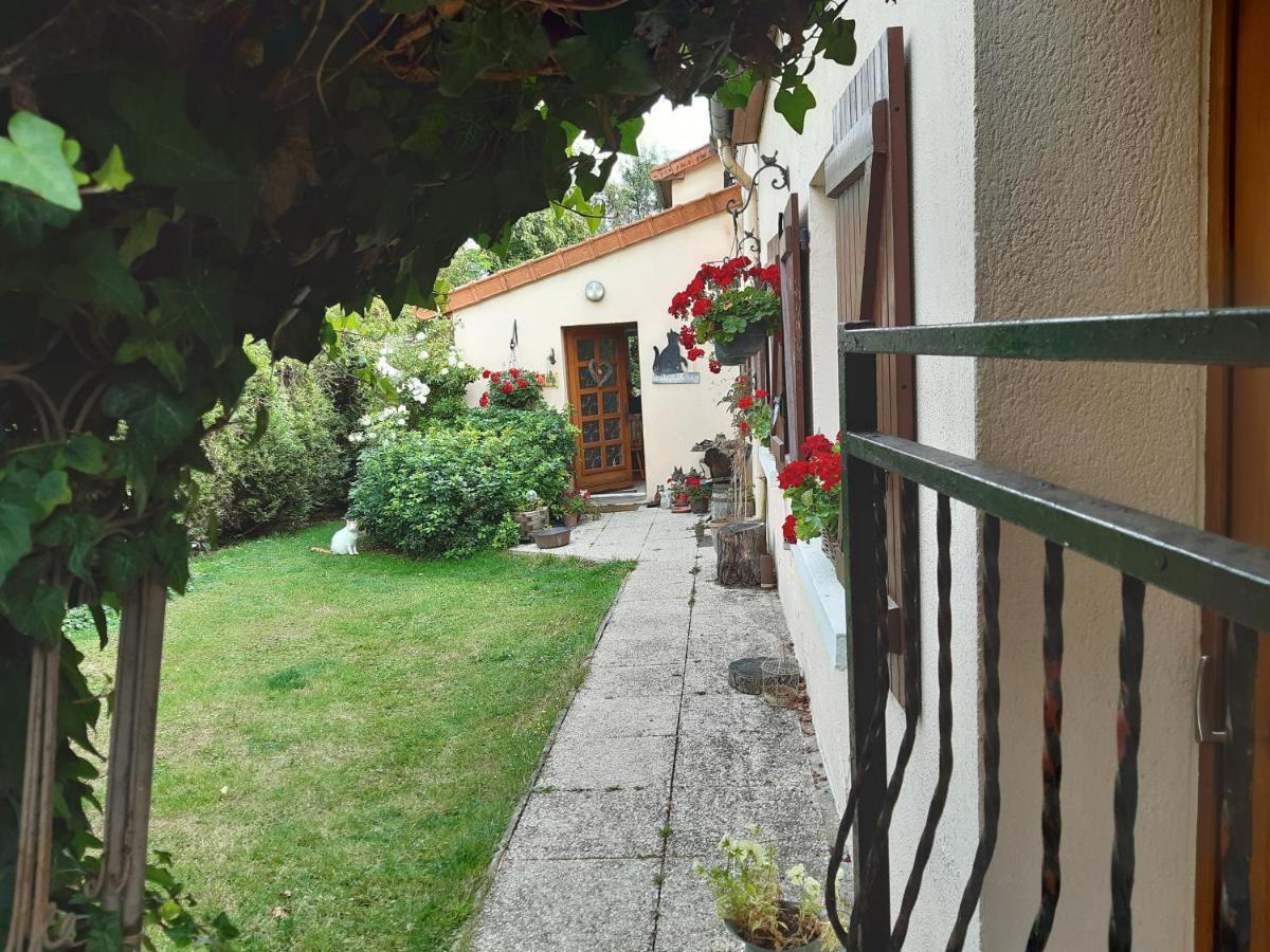 Les Alouettes B&B Hardecourt-aux-Bois Esterno foto